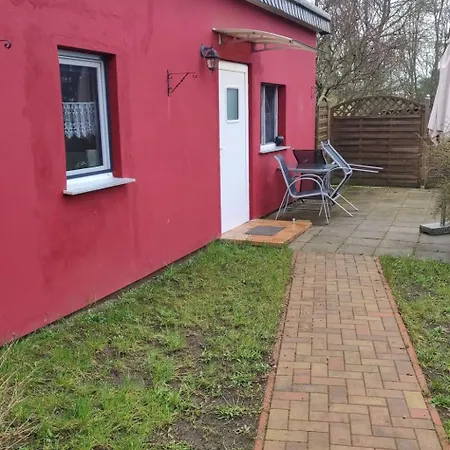 Mit Terrasse By Interhome Lägenhet