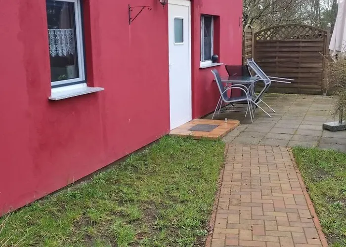 Mit Terrasse By Interhome Lägenhet